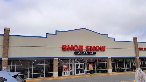 Shoe Store «Shoe Show Mega Store», reviews and photos, 941 N Dupont Blvd #6, Milford, DE 19963, USA