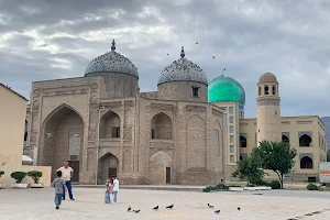 Mausoleum of Sheik Muslihiddin image