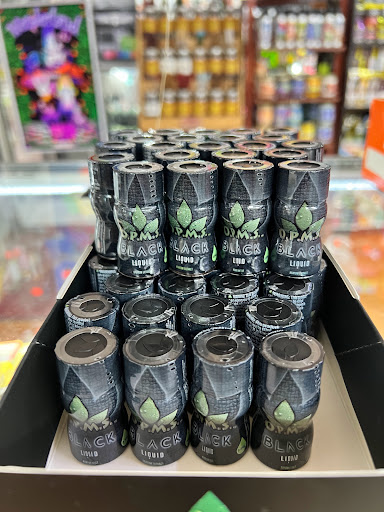 Tobacco Shop «Naga smoke shop», reviews and photos, 7540 N Dale Mabry Hwy, Tampa, FL 33614, USA