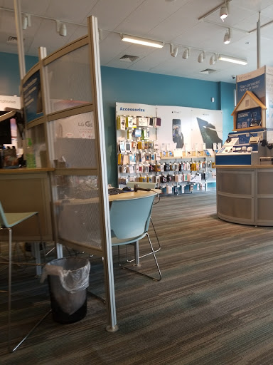 Telephone Company «U.S. Cellular», reviews and photos, 225 Town Center Loop, Waynesville, NC 28786, USA