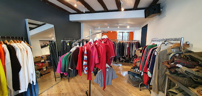 Reviews of Yak Clothing in Lincoln - Clothing store