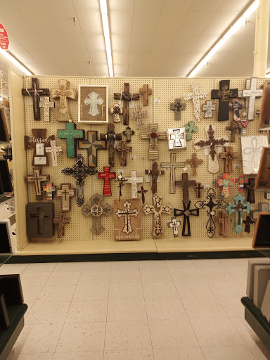 Craft Store «Hobby Lobby», reviews and photos, 840 E Rollins Rd, Round Lake Beach, IL 60073, USA