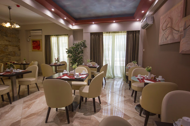 Σωκράτους 52, Αθήνα 104 31