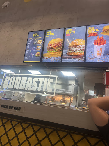 Comentarii opinii despre بنباستيك برجر bunbastic burger