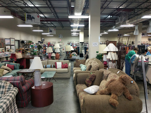 Thrift Store «The Salvation Army», reviews and photos