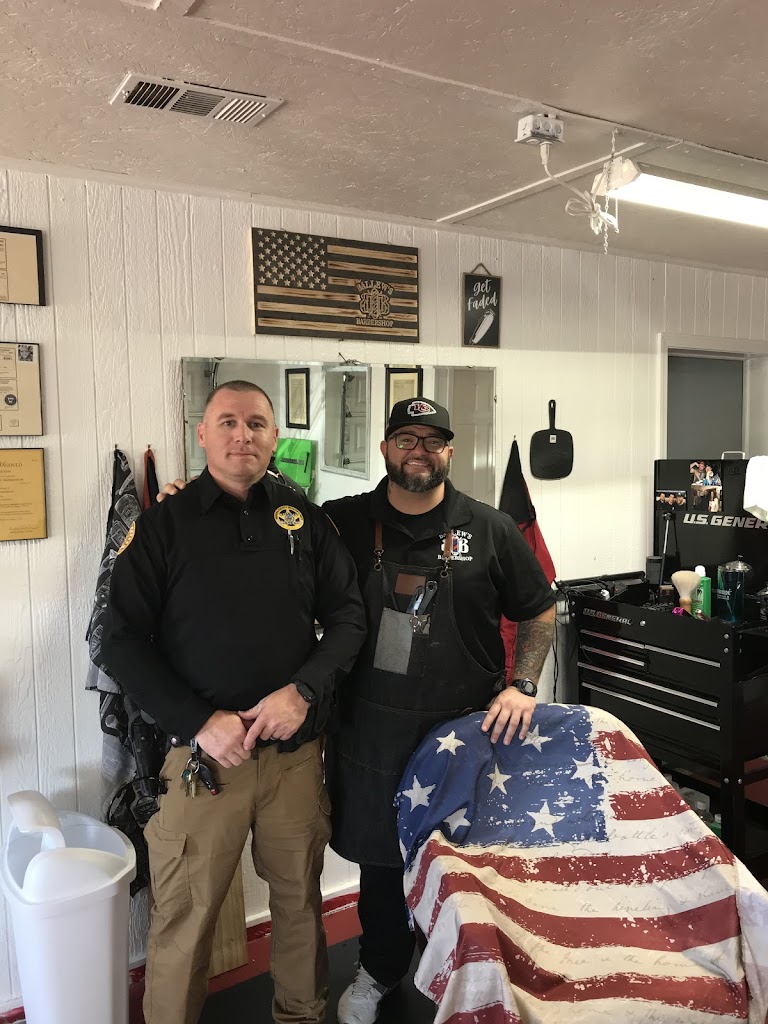 Ballew's Barbershop 72450