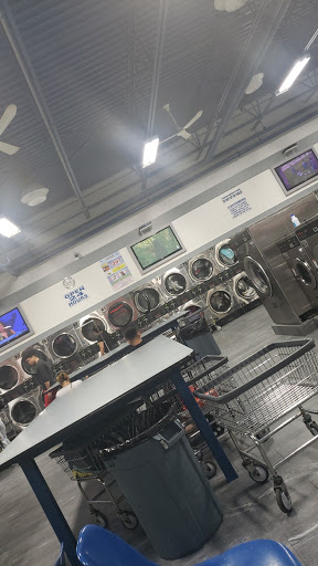 Laundromat «Laundry Kingdom Of Shirley», reviews and photos, 579 Montauk Hwy, Shirley, NY 11967, USA