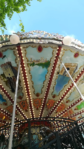 Carousel in Queen Street - Other