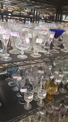 Thrift Store «91st & Northern Goodwill Retail Store & Donation Center», reviews and photos