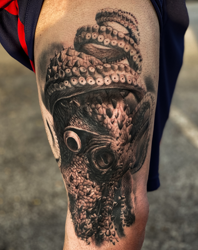 Tattoo Shop «Faces in the Dark Tattoo», reviews and photos, 121 Hall Professional Center, Kyle, TX 78640, USA