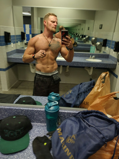 Crunch Fitness - Citrus Heights image