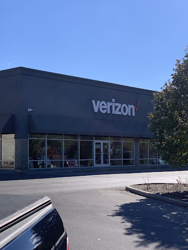 Cell Phone Store «Verizon», reviews and photos, 2838 E 3rd St #1, Bloomington, IN 47401, USA