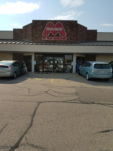 Pet Supply Store «Mounds Pet Food Warehouse», reviews and photos, 2110 S Stoughton Rd, Madison, WI 53716, USA