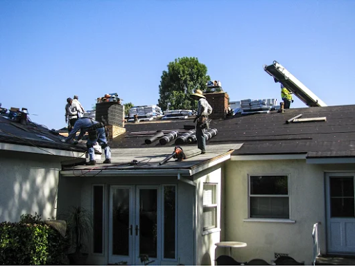 Roofing Contractor «J & J Roofing», reviews and photos, 2929 Knox Ave, Los Angeles, CA 90039, USA