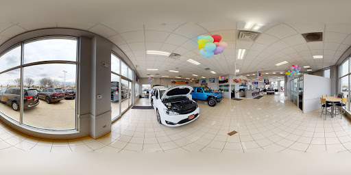 Car Dealer «Gurnee Chrysler Jeep Dodge Ram», reviews and photos, 7255 Grand Ave, Gurnee, IL 60031, USA