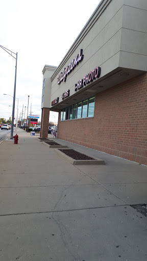 Drug Store «Walgreens», reviews and photos, 4820 N Cumberland Ave, Norridge, IL 60706, USA