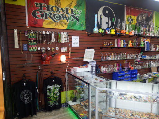 Tobacco Shop «Smoke Center In Longview», reviews and photos, 1016 W Loop 281 Suite # B, Longview, TX 75604, USA