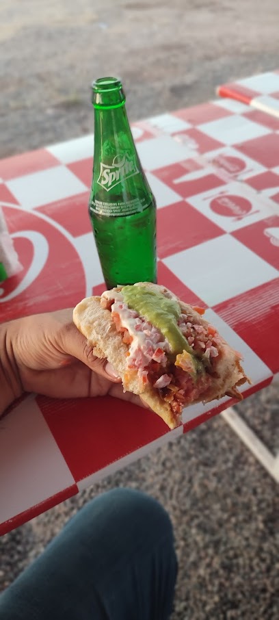 Hot dogos y hamburguesas 'EL CHINALEÑO'