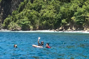 Snorkeling at Amuk Bay image