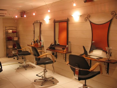Domi'Style Coiffure 45 Grande Rue, 01320 Chalamont, France