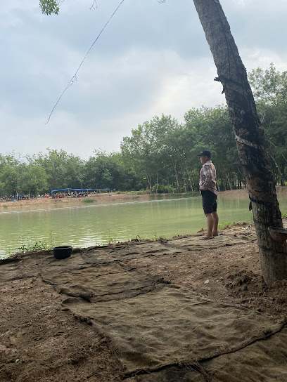 Hồ câu cá giải trí Tân Phong