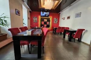 Al Divan Restaurant image