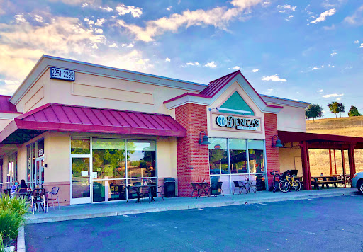 Denicas Real Food Kitchen image
