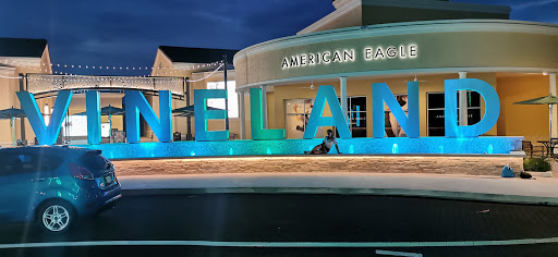 Clothing Store «AEO Factory Store», reviews and photos, 8200 Vineland Ave Suite 101, Orlando, FL 32821, USA