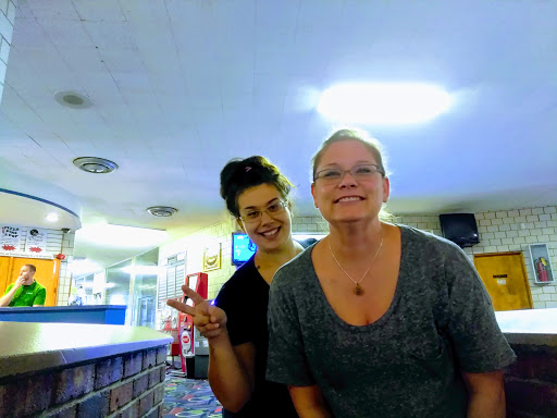 Bowling Alley «Poelking Lanes», reviews and photos, 1403 Wilmington Ave, Dayton, OH 45420, USA