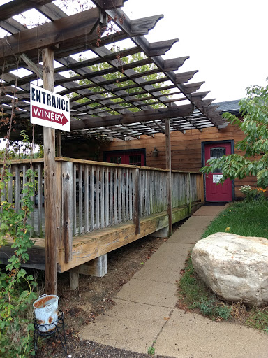 Winery «Lone Oak Vineyard Estate», reviews and photos, 8400 Ann Arbor Rd, Grass Lake, MI 49240, USA