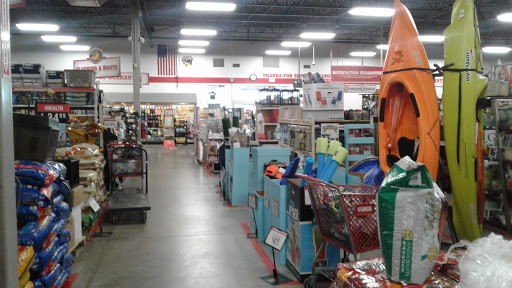 Home Improvement Store «Tractor Supply Co.», reviews and photos, 3001 Homer Adams Pkwy, Alton, IL 62002, USA