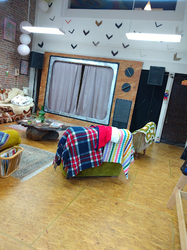 Thrift Store «Tailwaggers Thrift Shop», reviews and photos, 2737 F St, Eureka, CA 95501, USA