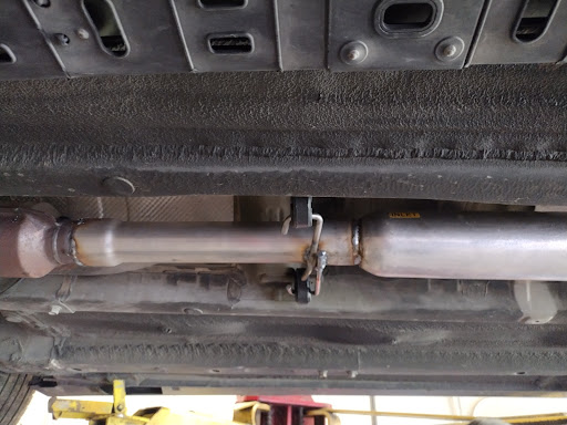 Auto Repair Shop «Meineke Car Care Center», reviews and photos, 4021 W Outer Rd, Arnold, MO 63010, USA