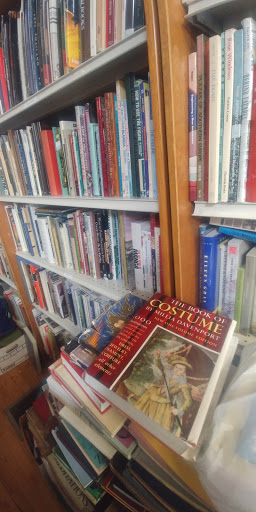 Book Store «Karen Wickliff-Books», reviews and photos, 3527 N High St, Columbus, OH 43214, USA