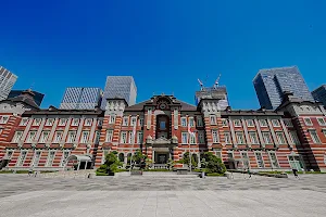 Tokyo Station building image