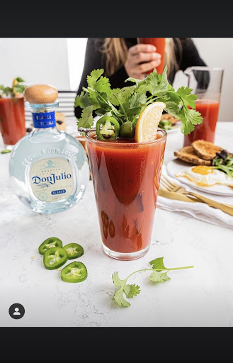 Liquor Store «Village Wine & Liquor Inc», reviews and photos, 161 N Wellwood Ave, Lindenhurst, NY 11757, USA