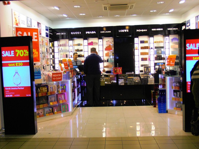 Reviews of The Fragrance Shop in Northampton - Cosmetics store
