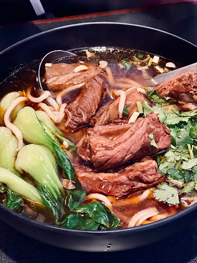 招牌牛肉麵 Special Beef Noodle Soup