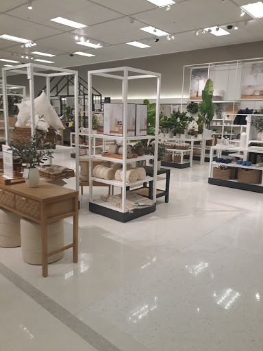 Department Store «Target», reviews and photos, 800 Broadview Village Sq, Broadview, IL 60155, USA