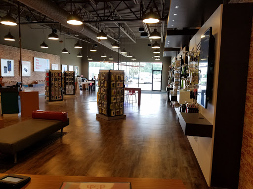 Cell Phone Store «Verizon Authorized Retailer, TCC», reviews and photos, 2400 Marketplace Boulevard, Shelbyville, IN 46176, USA