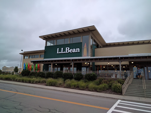 Clothing Store «L.L. Bean», reviews and photos, 60 Eastview Mall Dr, Victor, NY 14564, USA
