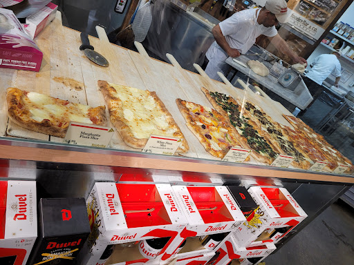 Supermarket «Foodcellar & Co.», reviews and photos, 43-18 Crescent St, Long Island City, NY 11101, USA