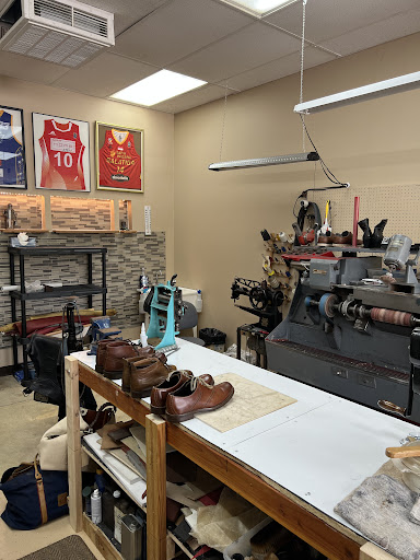 ShoeMaster Shoe Repair/Lamp Repair - Raytown