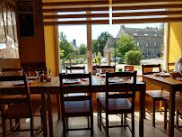 Atmosphère du Restaurant La Cornemuse à Maël-Pestivien - n°1