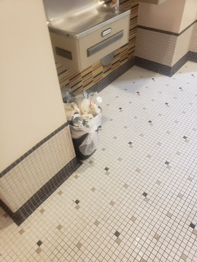 Gym «LA Fitness», reviews and photos, 22327 Moross Rd, Detroit, MI 48236, USA