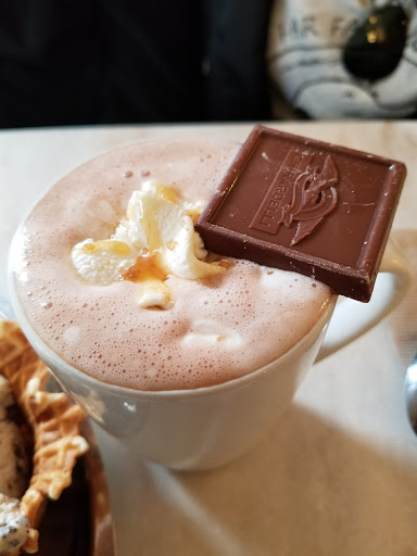 Chocolate Shop «Ghirardelli Chocolate», reviews and photos, 2 New Montgomery St, San Francisco, CA 94105, USA