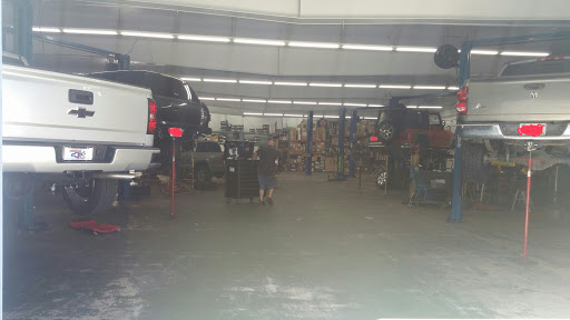 Truck Accessories Store «4 Wheel Parts Performance Center», reviews and photos, 550 W San Carlos St, San Jose, CA 95126, USA