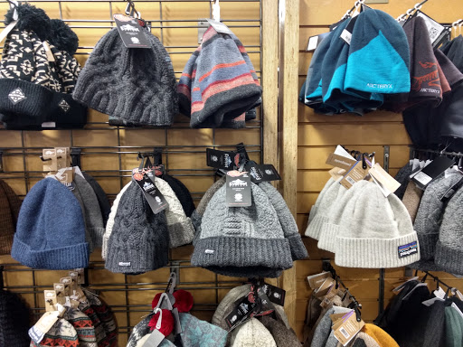 Camping Store «REI», reviews and photos, 11950 Grand Commons Ave, Fairfax, VA 22030, USA