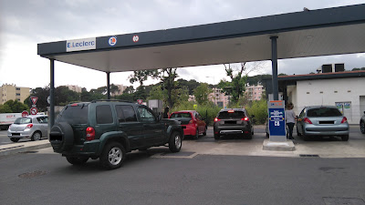 Station Essence E.Leclec en Libre Service à Le Cannet