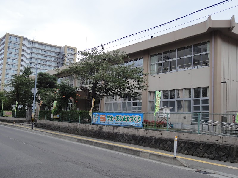 秋田市立中通小学校